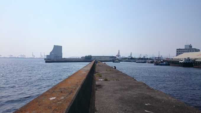 大阪北港 中の灯台