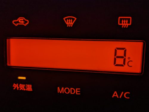車の外気温計
